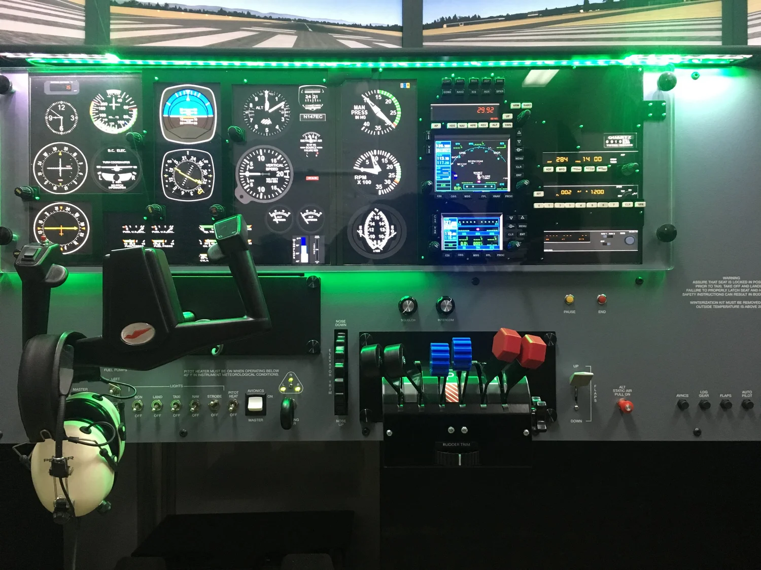 RedBird LD simulator instrument panel and avionics